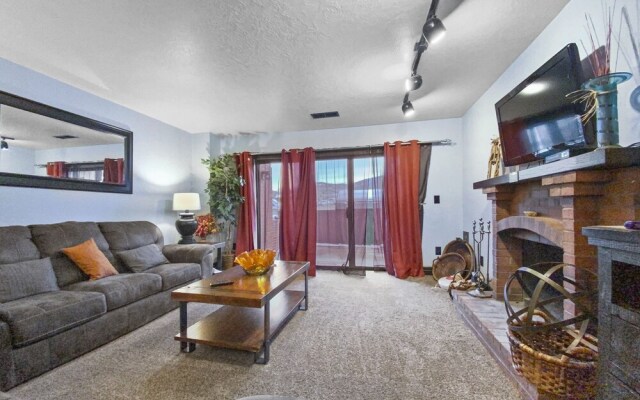 Shadow Ridge 102 4 Bedroom Condo by Redawning