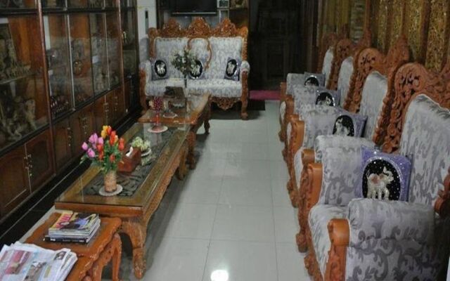 East Mandalay Hotel