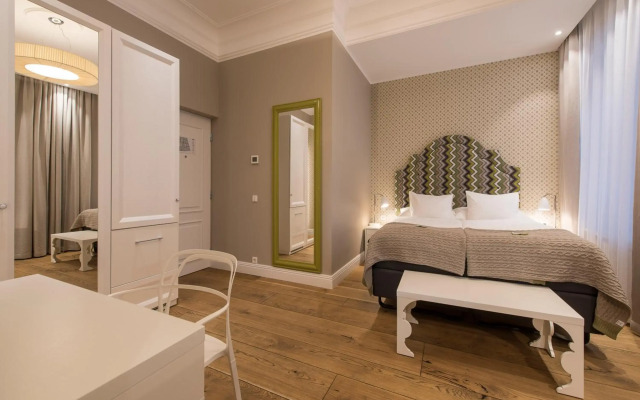 Lydia Hotel