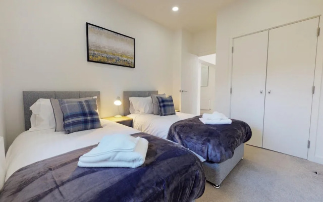 Luxury 1-bed Town Centre South Stevenage