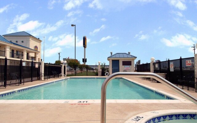 Mesquite Inn  Suites