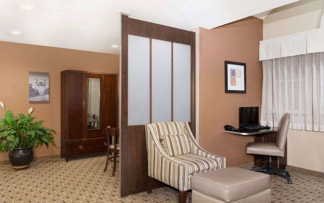 Studio 6 Suites - Breaux Bridge, La