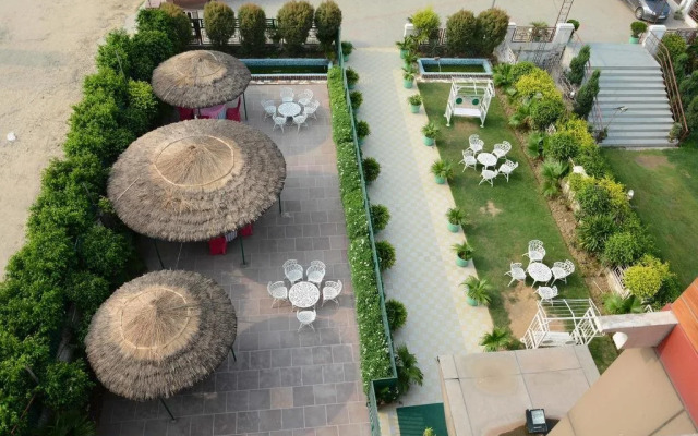 The Ajuba Residency