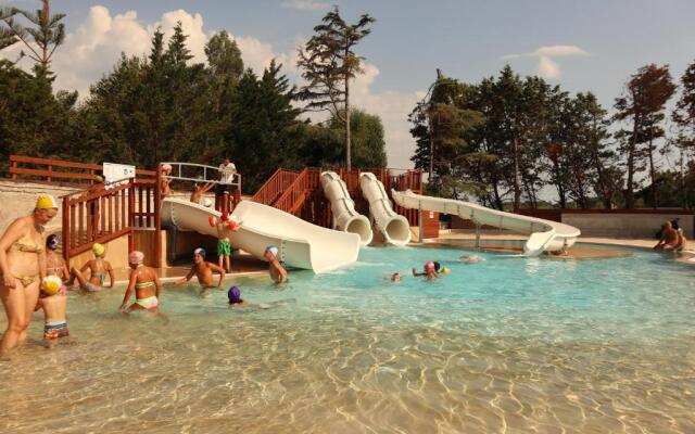 Happy Camp mobile homes in Camping Village Paestum