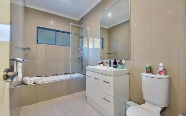 Darwin City Lights Jacuzzi