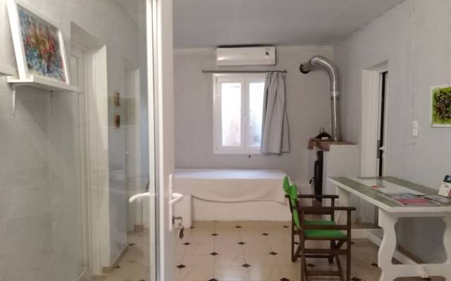 Beach House For Short And Long Term Holidays