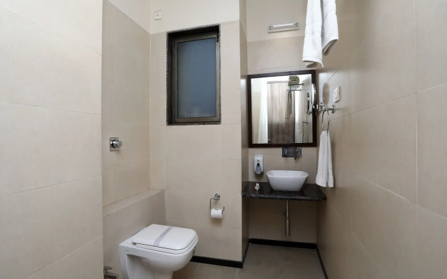 Capital O 3831 Jade Inn