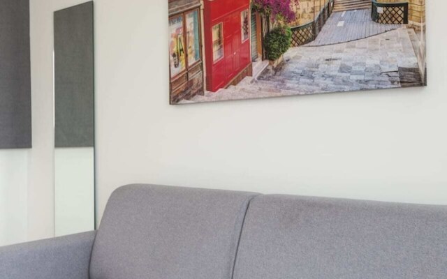Gzira Suite 13