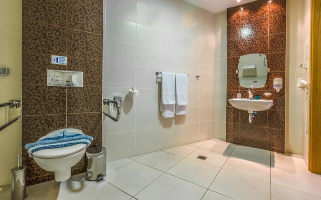Kipriotis Maris Suites - All Inclusive