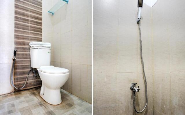 OYO 3842 Eiffel Ketintang Unesa Syariah