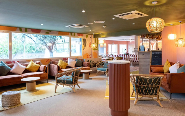 ibis Istres Trigance