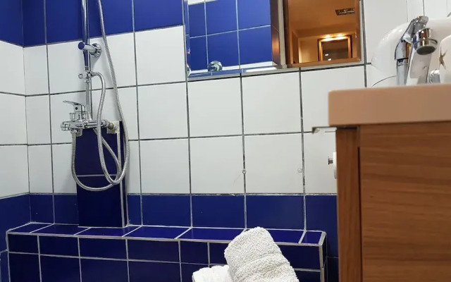 Erra - Cherry - Athens Center,100m²,4 BD,2 BATH