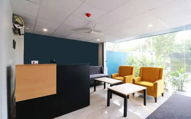 Aadat Hotel Subhash Chowk Gurgaon