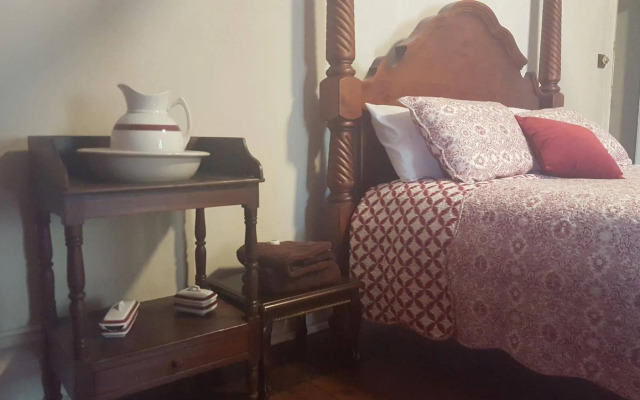 Wisemans Inn Hotel