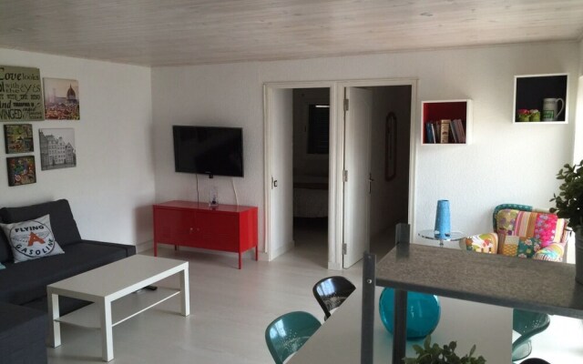 Lightbooking - View and pool