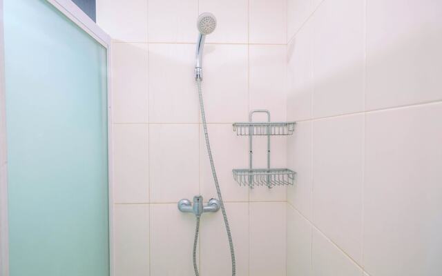 Homey And Warm 1Br Apartment At Ambassade Kuningan