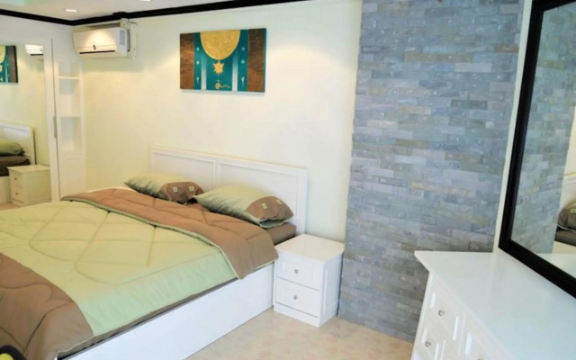 Jomtien Beach Condominium