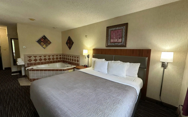 Quality Inn near Toms River Corporate Park