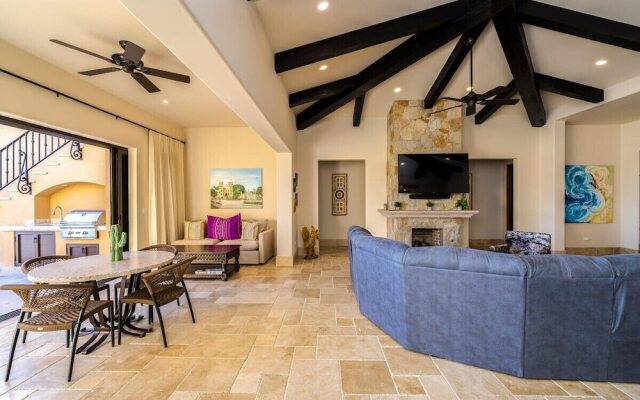 4BD Diamante: Private Pool w/ a Huge Balcony