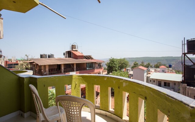 OYO 12938 Hotel Matoshree