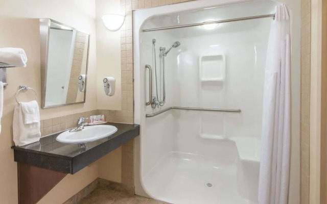 Ramada Wainwright