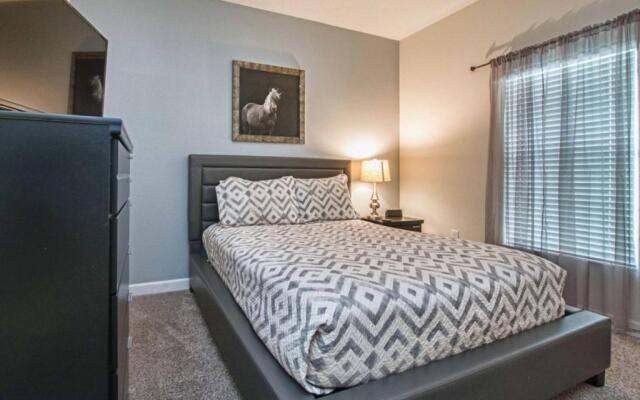 Champions Gate 5 Bed Townhouse w Splashpool - 4976CG