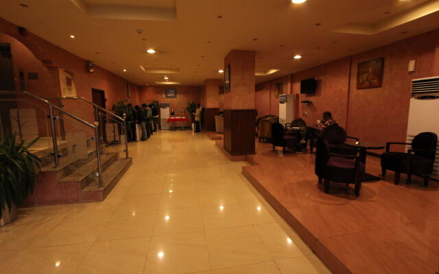 Khalifa Tower Hotel Apartments