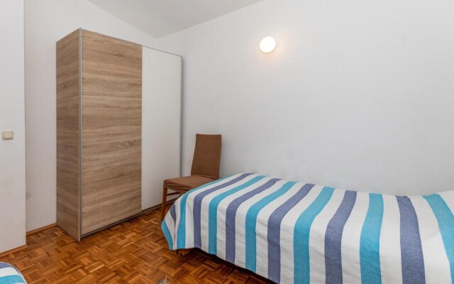 Awesome Apartment in Klek With 3 Bedrooms and Wifi