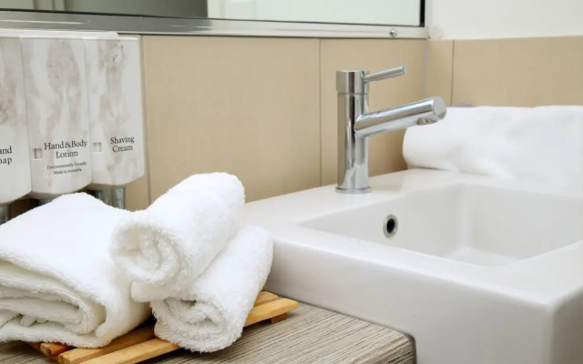 Best Western Plus Cairns Central Apartments