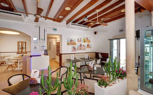 Hotel Colonial