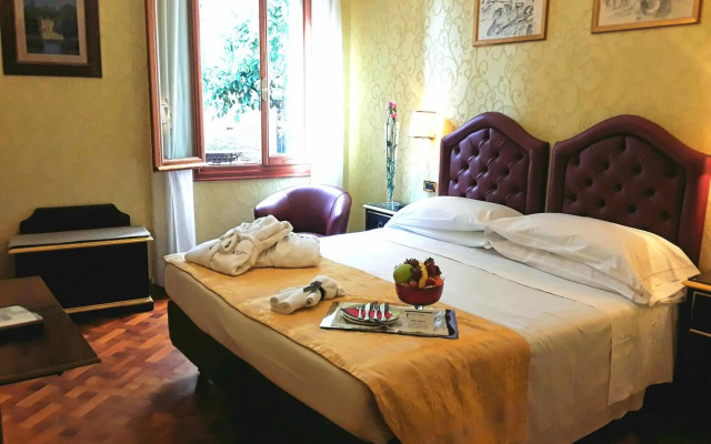 Pensione Accademia - Villa Maravege