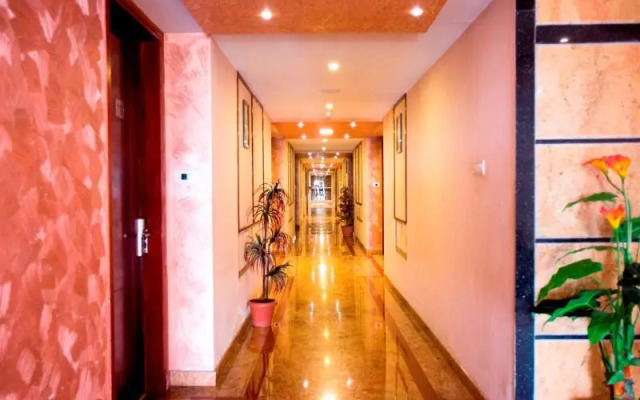 Hotel AMR EVVERGREEN