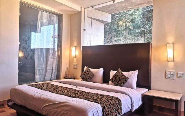Dal Lake Resort