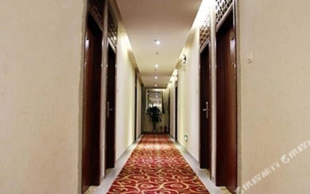 Dongguan Jufu Hotel (Changping Xianglong World Shop)