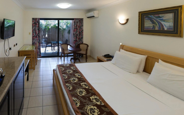 Novena Palms Motel