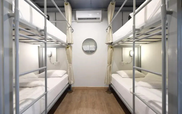 Saylomyen Cafe & Hostel
