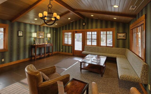 Lakeside Lodge And Suites