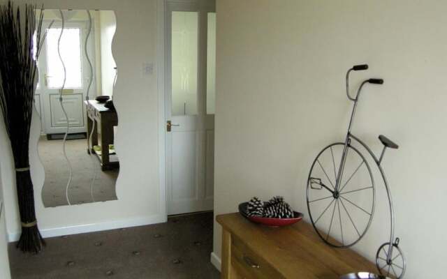 Hoyles Close 14