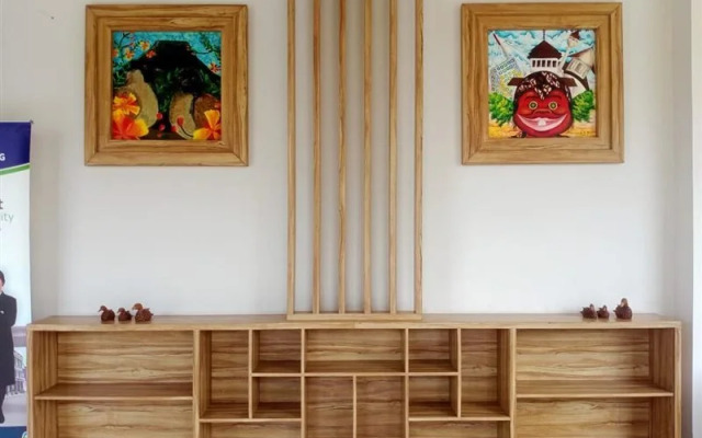 OYO 90102 Edotel Hotel By Dbest Hospitality