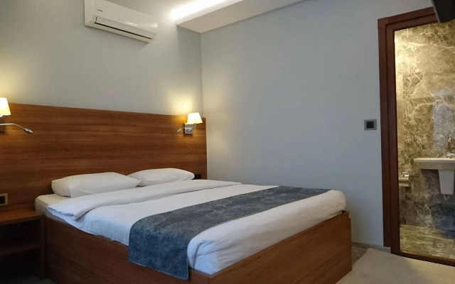 Nur Hotel