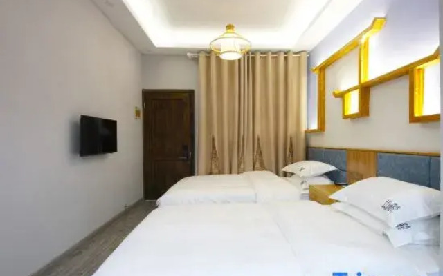 Fengming Shanju Hongcun Sleepless Homestay