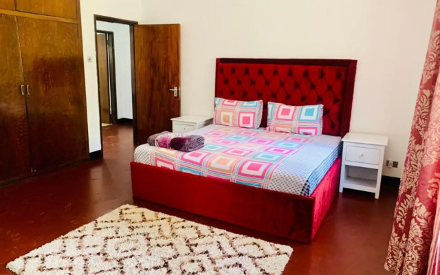 Maura Apartments & Lodge