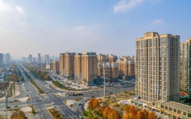 Xinyang Yunzhi Hotel