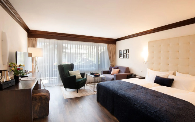 Le Mirabeau Hotel & Spa