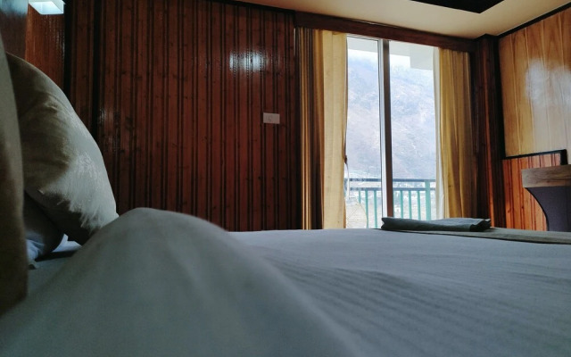 Rufina Lachung's Pride & SPA