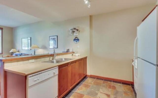 Powderhorn Lodge 107: Columbine Suite