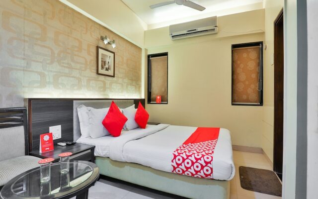 Oyo 17332 Hotel Nana'S