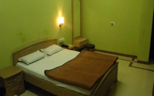 Hotel Mangal Regency