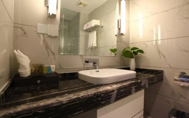 Luoyang Yihe Hotel