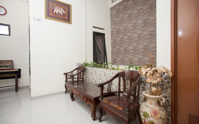Reddoorz Near Singha Merjosari Park